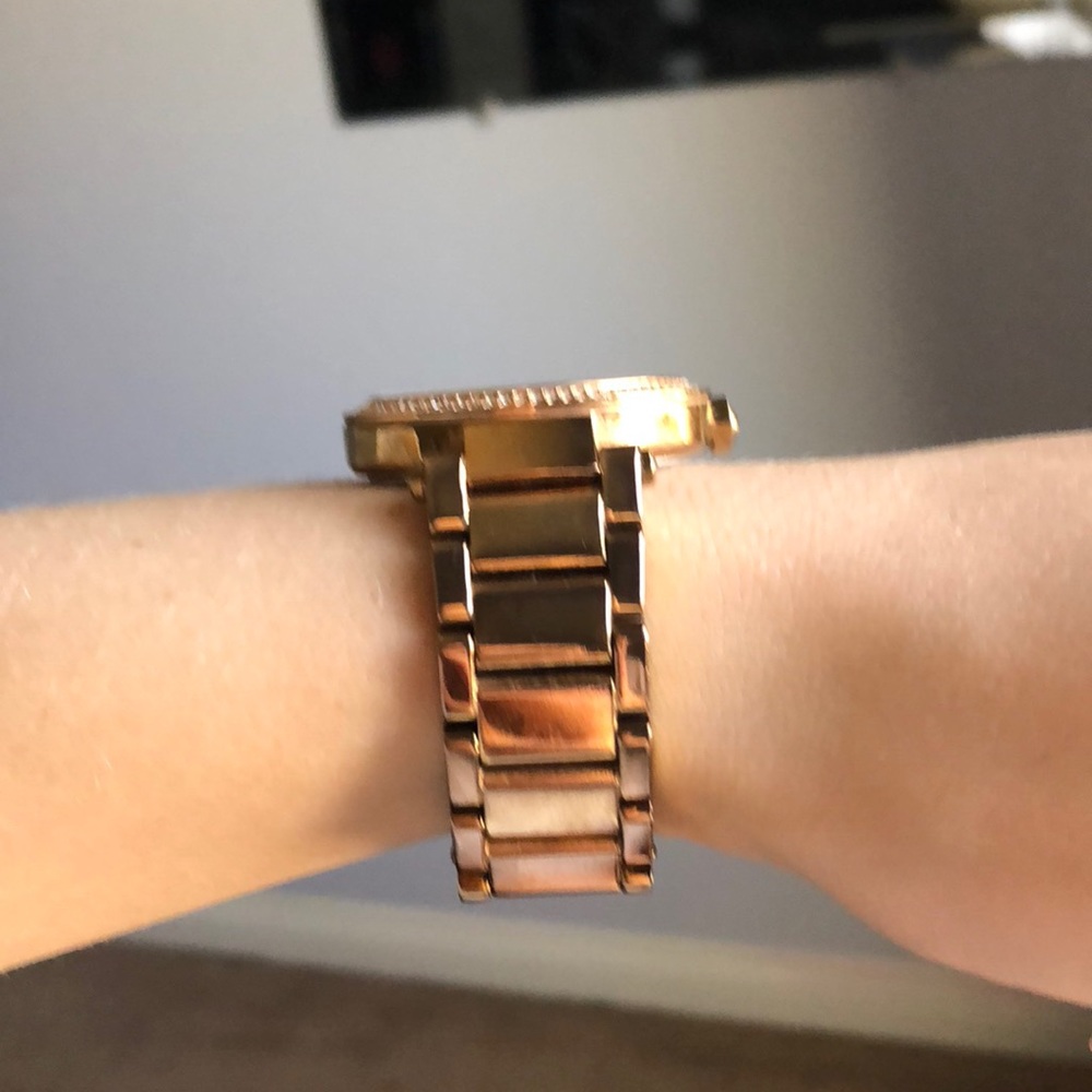 MICHAEL KORS ROSE GOLD PARKER WATCH - Picture 5 of 6